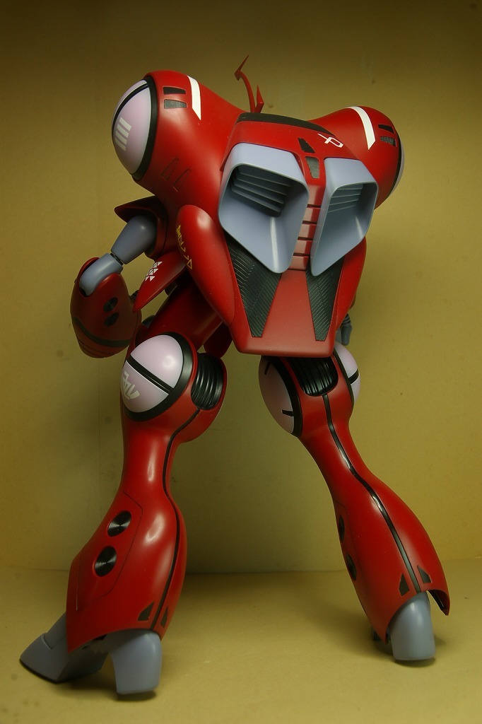 【塗装済完成品】ハセガワ 1/72 マクロス クァドラン・ロー ミリア 超時空要塞マクロス ハセガワ 1/72 クァドラン ロー ミリア 劇場版