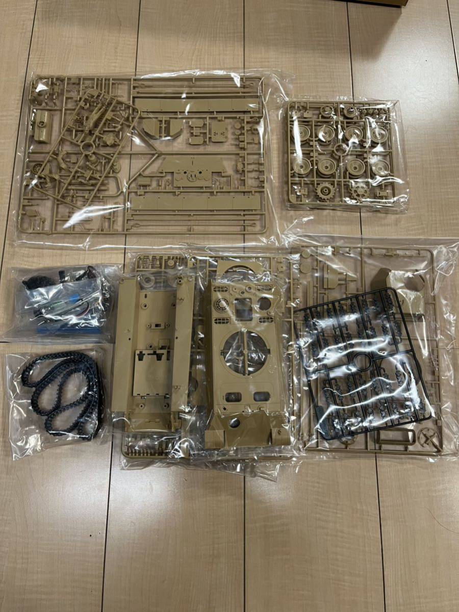 送料無料　未組立　タミヤ4chユニット付 GERMAN PANTHERD TYPE G RC組立キット_3