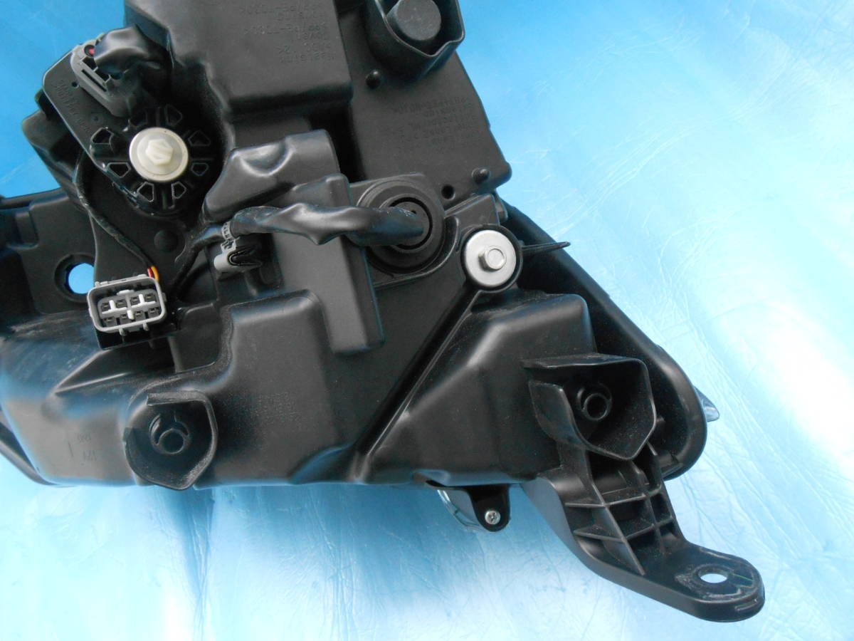 ☆トヨタ・タンク？・ルーミー？ 左ヘッドライト ・ユニット☆_7