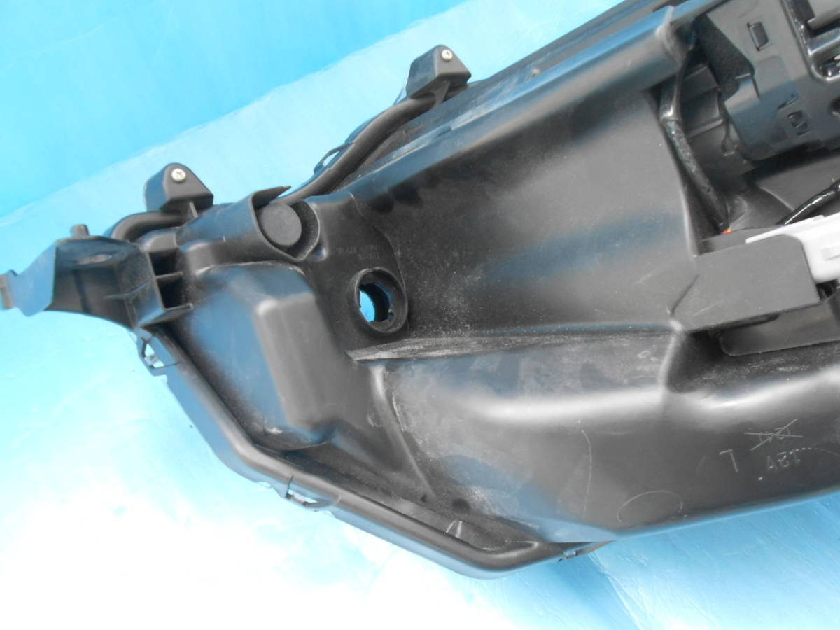 ☆トヨタ・タンク？・ルーミー？ 左ヘッドライト ・ユニット☆_8