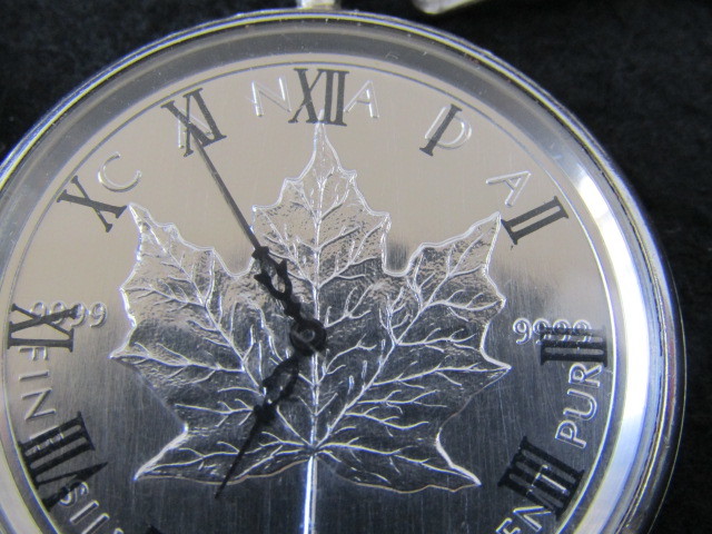 ◇カナダ メイプルリーフ 5ドル銀貨 1991年 1OZ 懐中時計◇(クォーツ