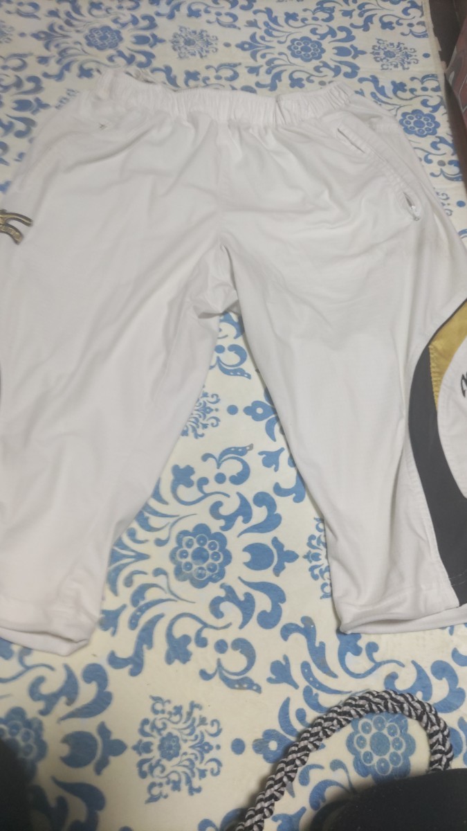 ミズノプロ　サイズXO七分丈パンツ白_1