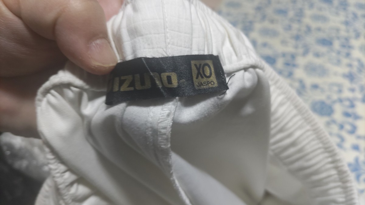 ミズノプロ　サイズXO七分丈パンツ白_3