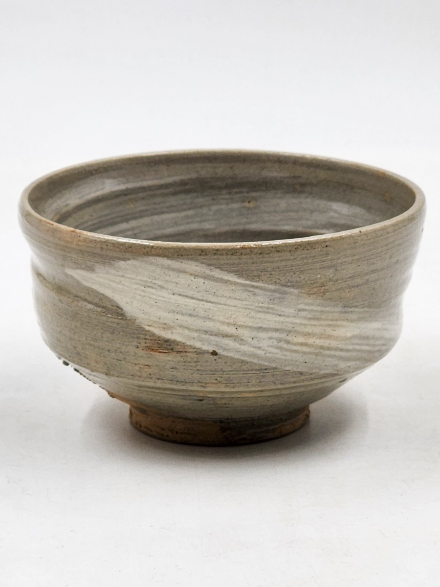 ＜茶道具＞ 出雲 【九代 長岡住右衛門(空味)】 『楽山焼 刷毛目 茶碗』 在印 桐共箱 真作保証 島根県 松江_2