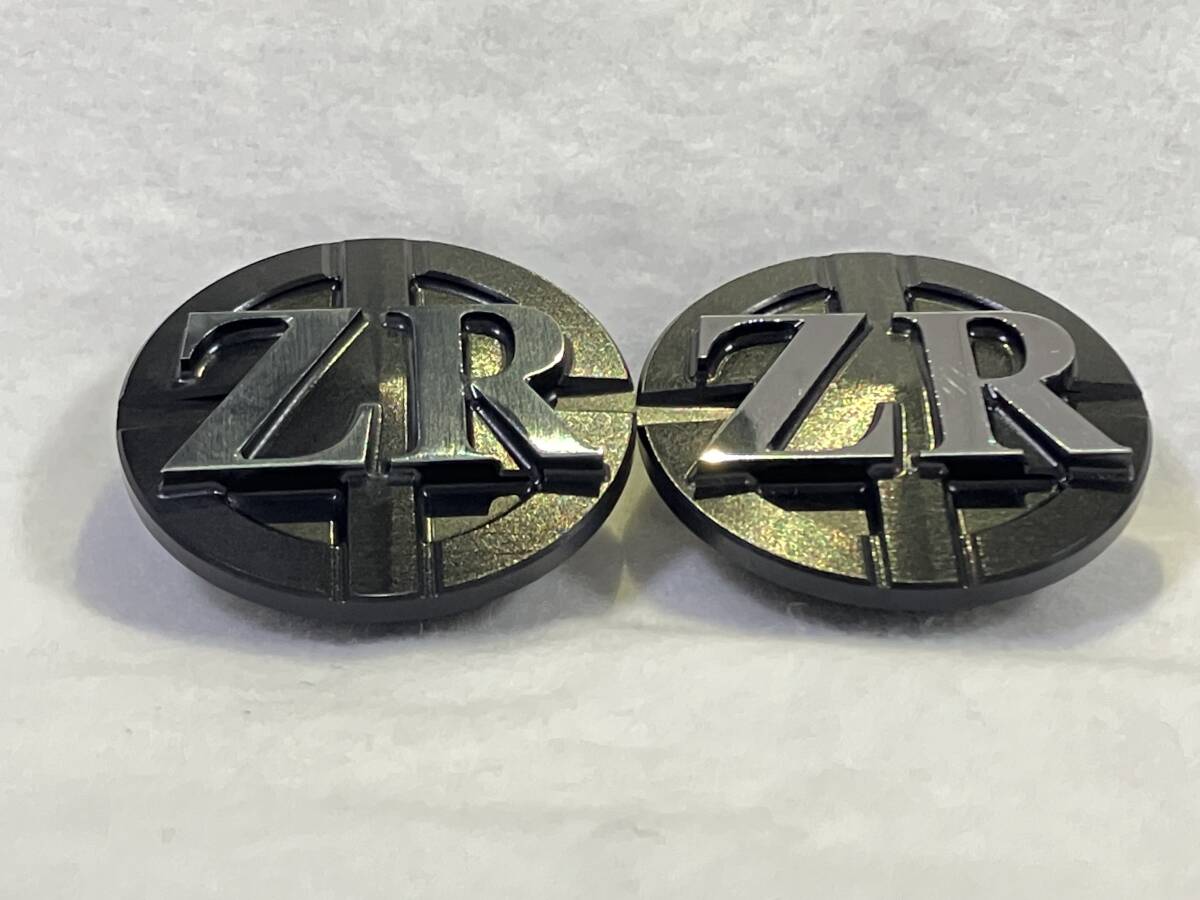 ゼファー400/xピボットプレート専用ホールプラグZRアルマイトブラック文字面研磨_4