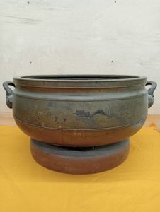 真鍮火鉢の値段と価格推移は？｜3件の売買データから真鍮火鉢の価値が