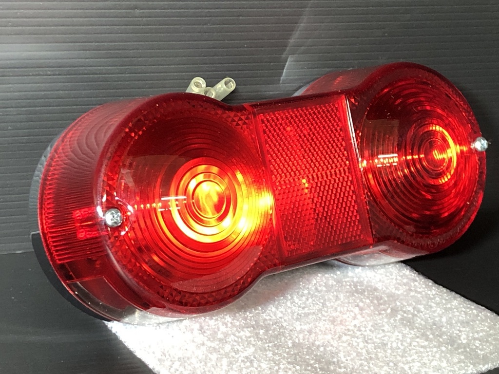 Mad Max 製☆ GT380 純正type キャンタマ テール ランプ 赤 レッド 2灯