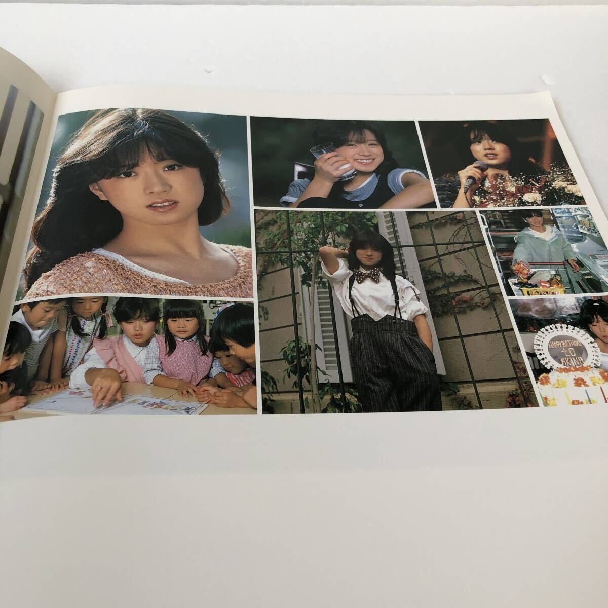 本 中森明菜 映像 写真展 パンフレット ハンカチ ステッカー
