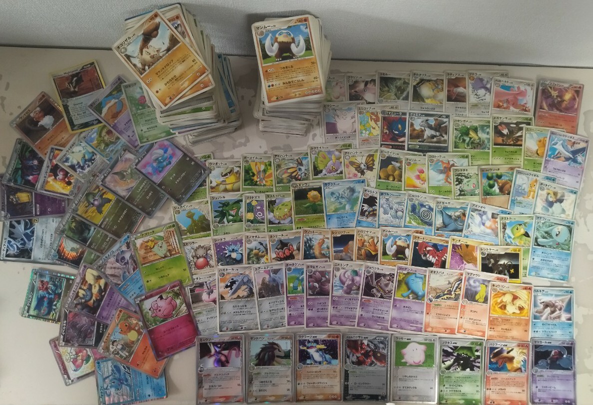 昔のポケカ約1000枚まとめ売り！デルタ種やexあり！ ポケモンカード