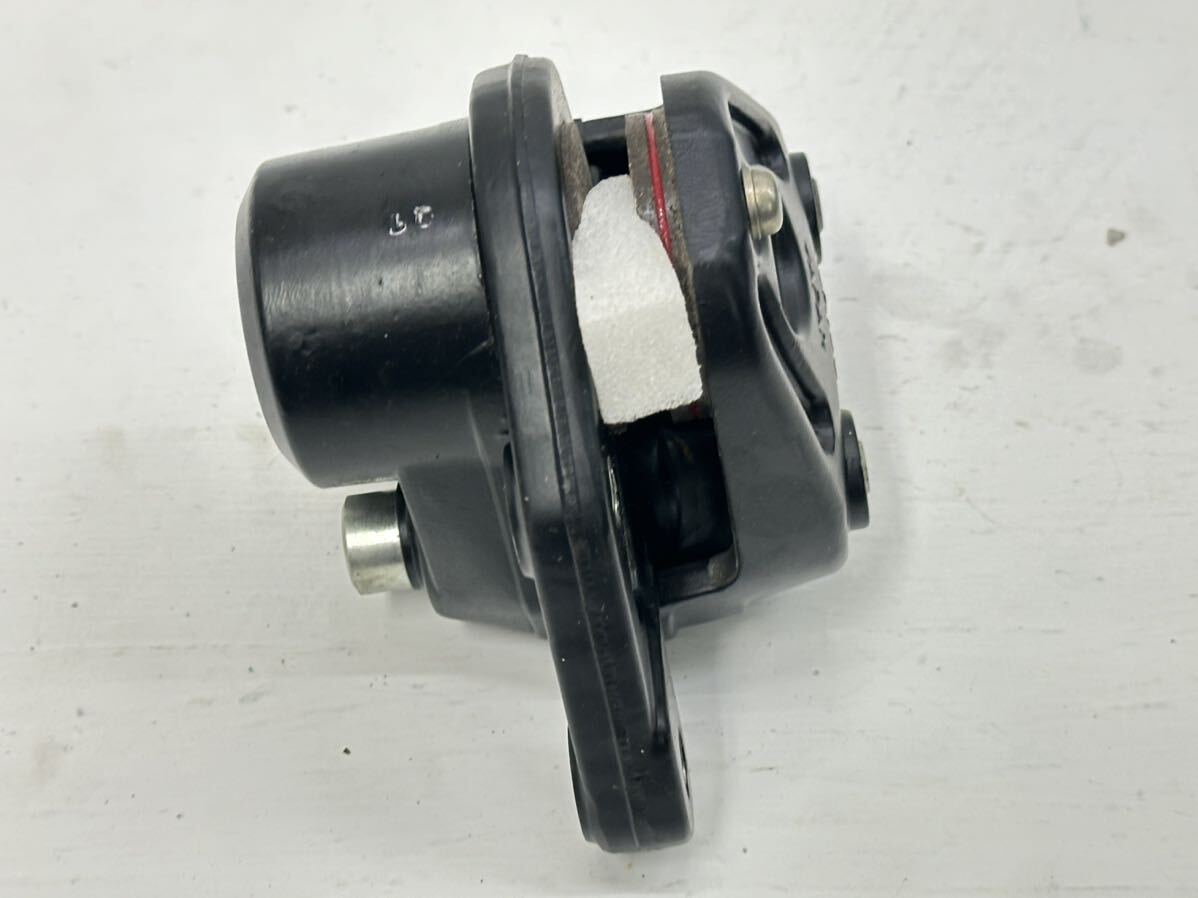Y552 カワサキ Z1 Z2 ブレーキキャリパー 右側 トキコ 純正？ 新品