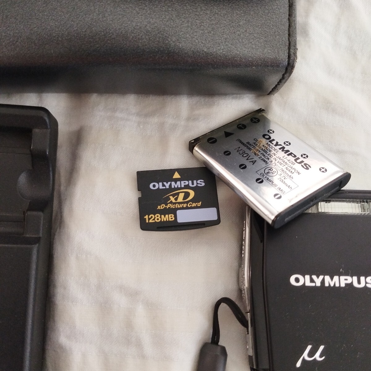 OLYMPUS バッテリー128MB付属革 ケース付き_3