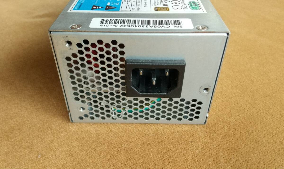 （送料込）PFC　300W電源　M-ATX用 TFX電源　Seasonic　SS-300TFX　 SATA 24ピン_4