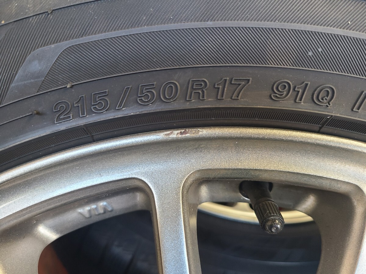 美品バリ溝】VRX3 215/50R17 レヴォーグVNスタッドレス
