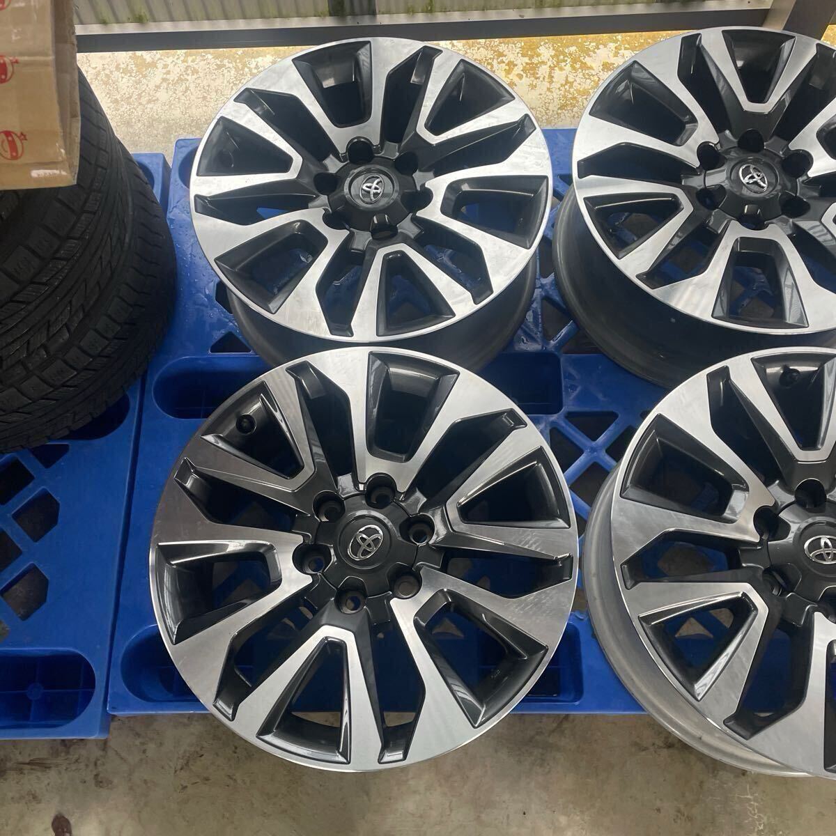 新車外し！トヨタ 150系後期 ランドクルーザープラド TZ-G 純正アルミホイール 19インチ×7.5 +25 6H 139.7 アルミホイールのみ 4本! プラド 150系 ランドクルーザー 150系後期ランドクルーザー 純正ハンドル プラドの価格・新型情報・グレード諸元
