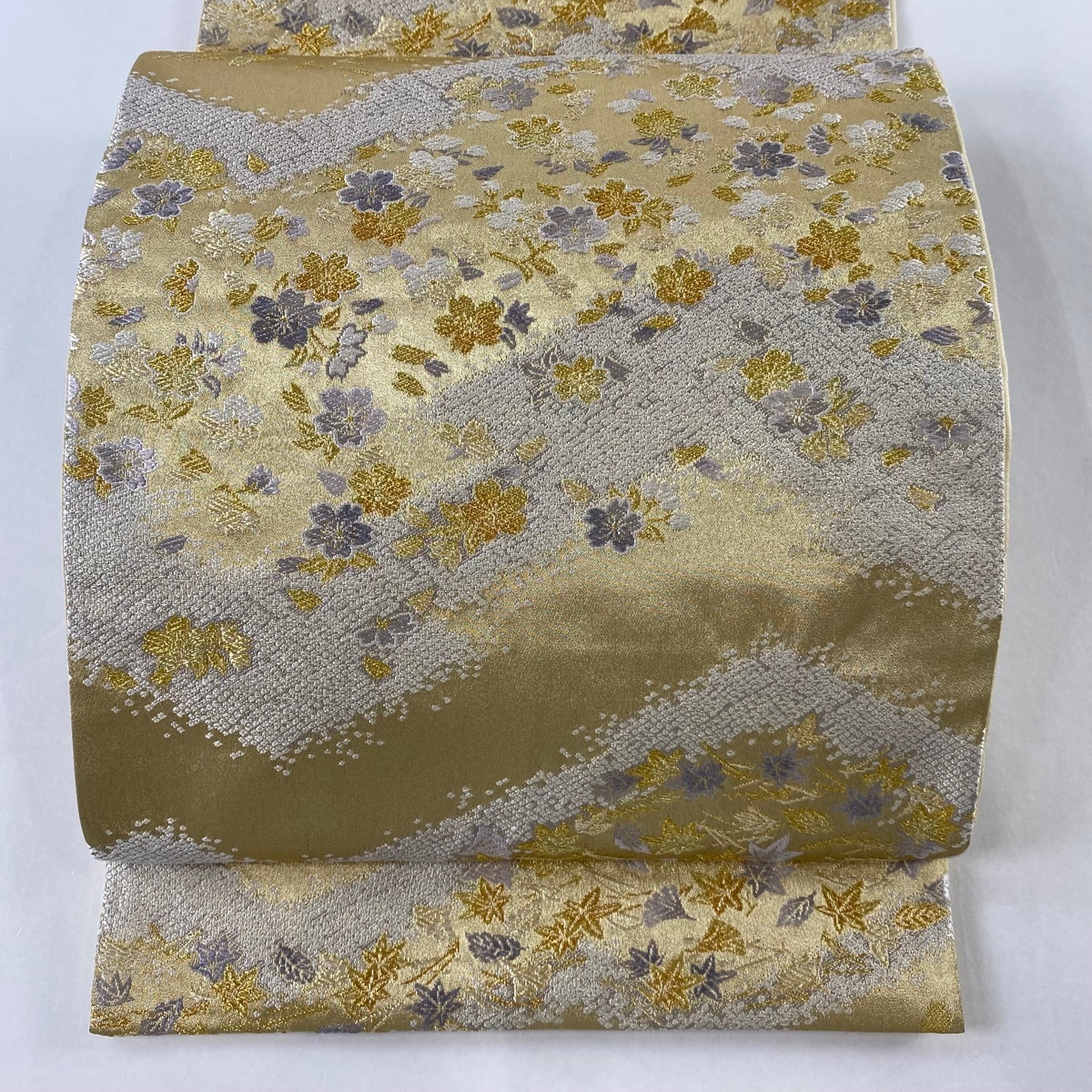 袋帯 秀品 桜 霞 金糸 金色 六通 正絹 【中古】