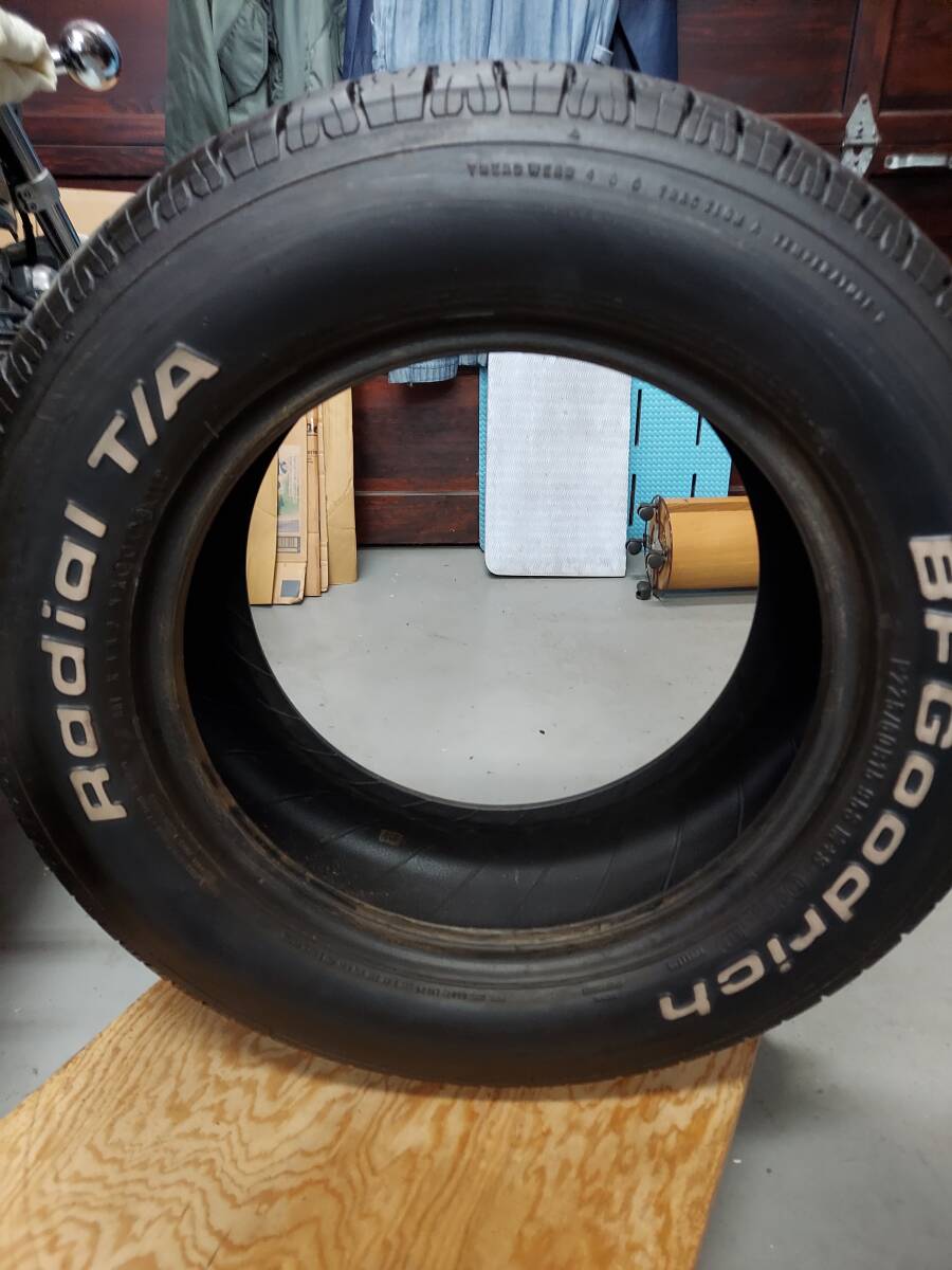 ★美品　中古　BF GOODRICH 225/60/15　グッドリッチ　ホワイトレター　バリ山　室内保管　2本セット Tires BFGoodrich 225&frasl;60&frasl;15 Letter T&frasl;Aグッドリッチ 255&frasl;60R15