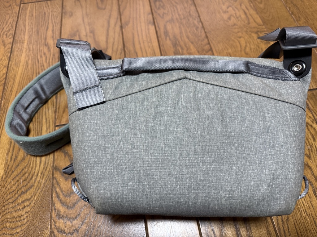 ピークデザイン　エブリデイ　スリング　3L アッシュ_2