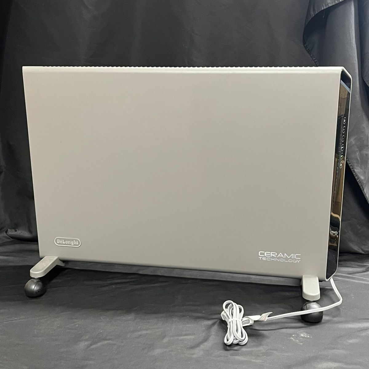 コンベクターヒーター ホワイト HXJ60L12-WH | De'Longhi JP DeLonghi