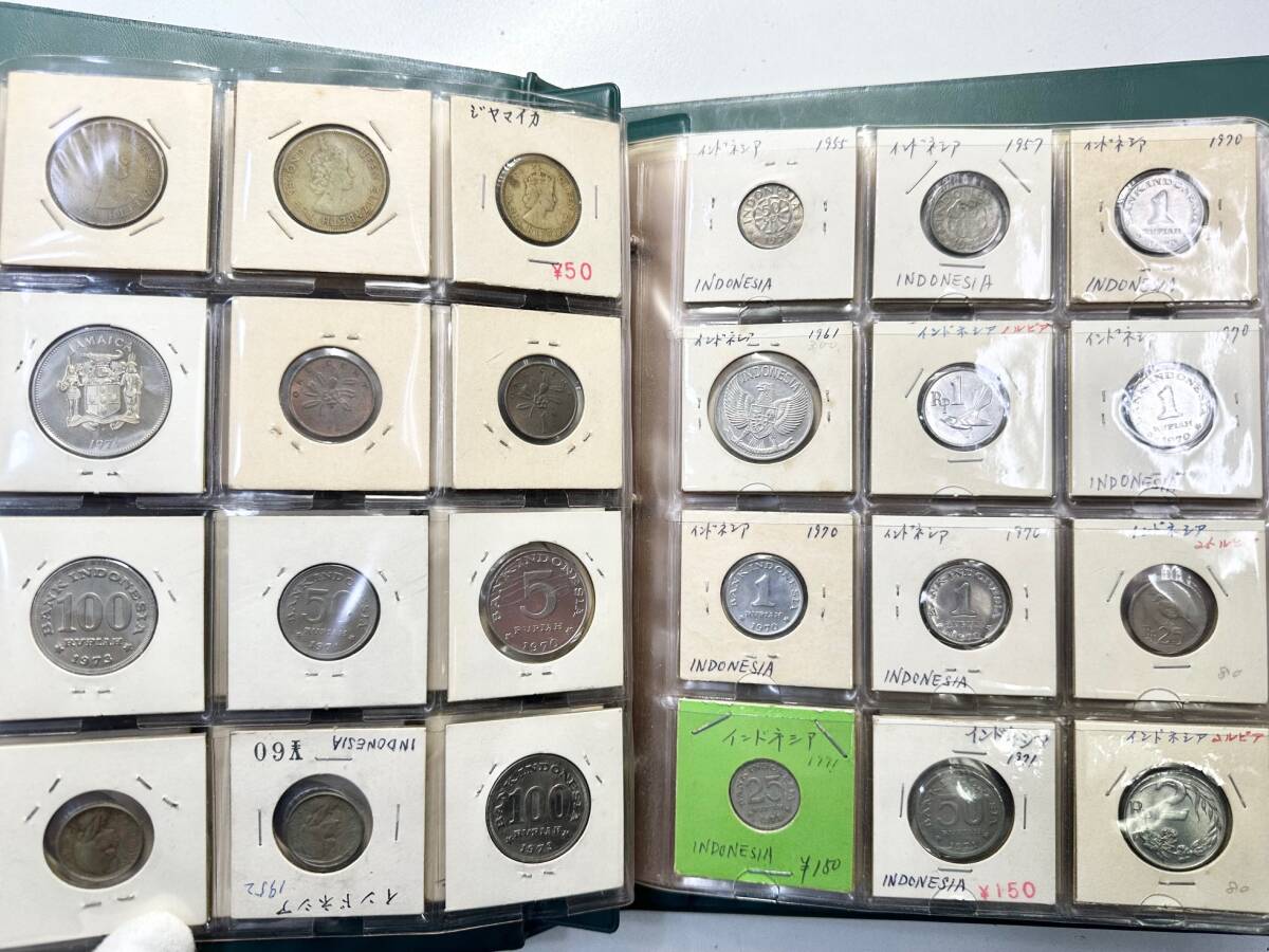 外国コインブック 108枚 海外硬貨 古銭 銀貨等 マレーシア マラウイ ジャマイカ インドネシア イスラエル レバノン