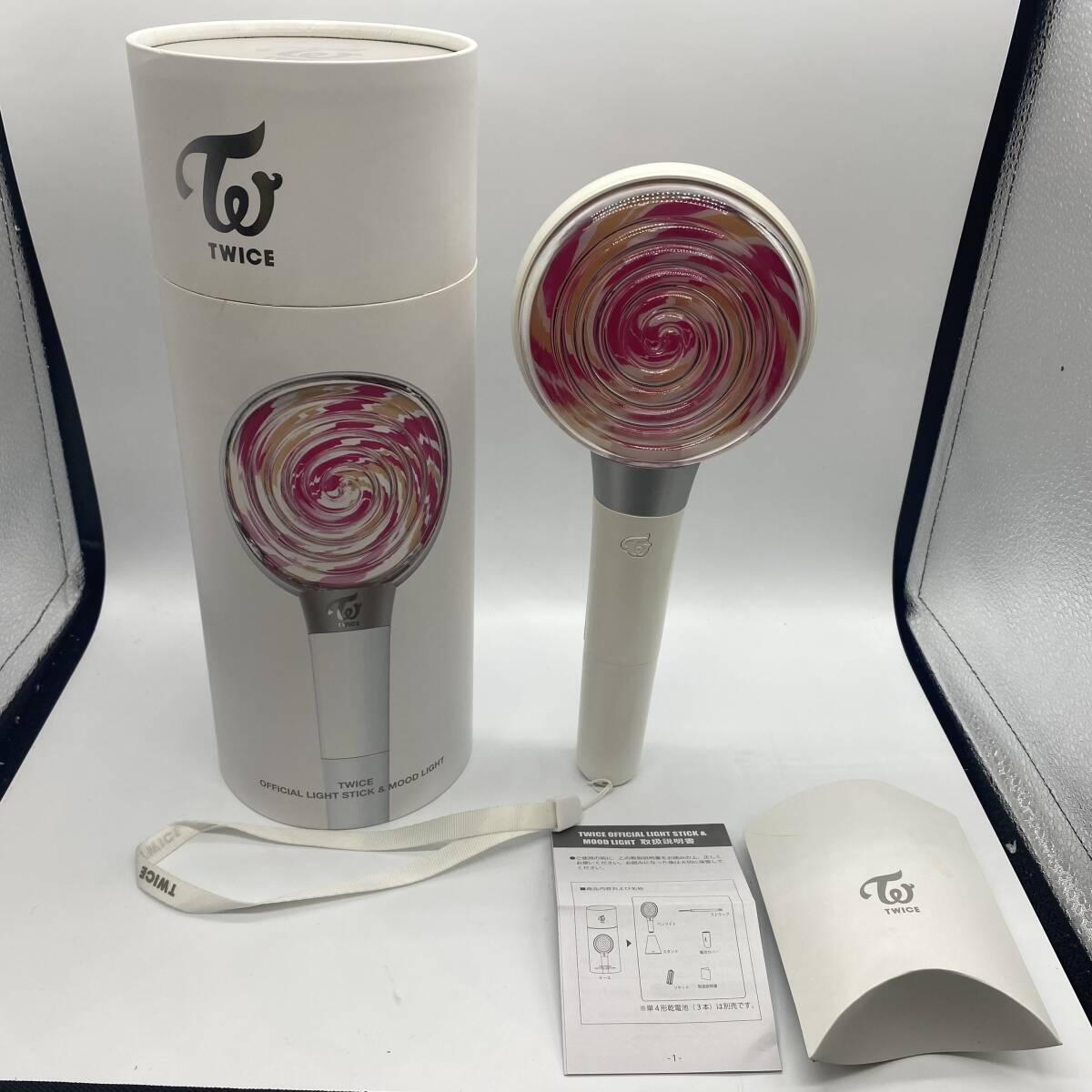 184 中古品 TWICE トゥワイス ペンライト CANDYBONG Z・LIGHT