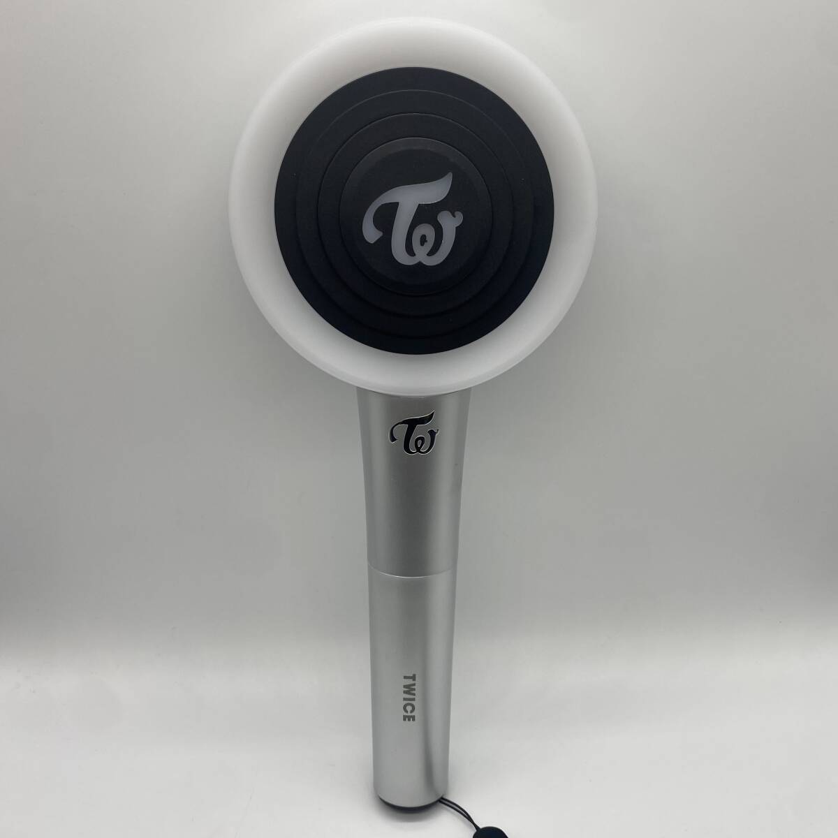 184 中古品 TWICE トゥワイス ペンライト CANDYBONG Z・LIGHT