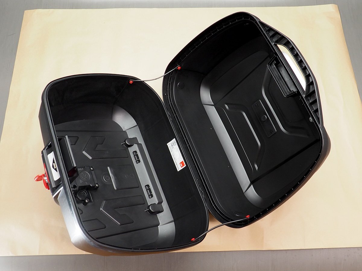 モノロックケース GIVI リアボックス | E43NTLD 43L GIVI(ジビ) givi 