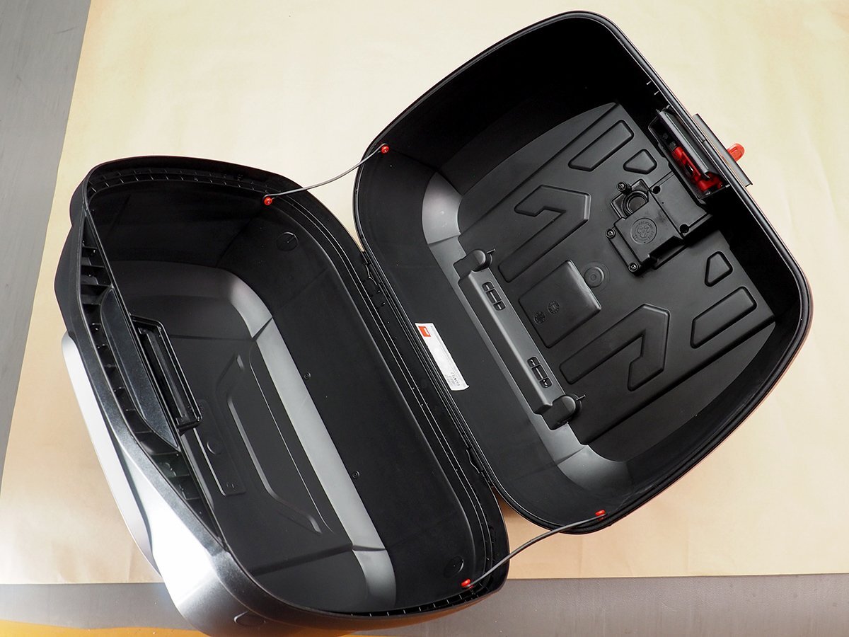 モノロックケース GIVI リアボックス | E43NTLD 43L GIVI(ジビ) givi 