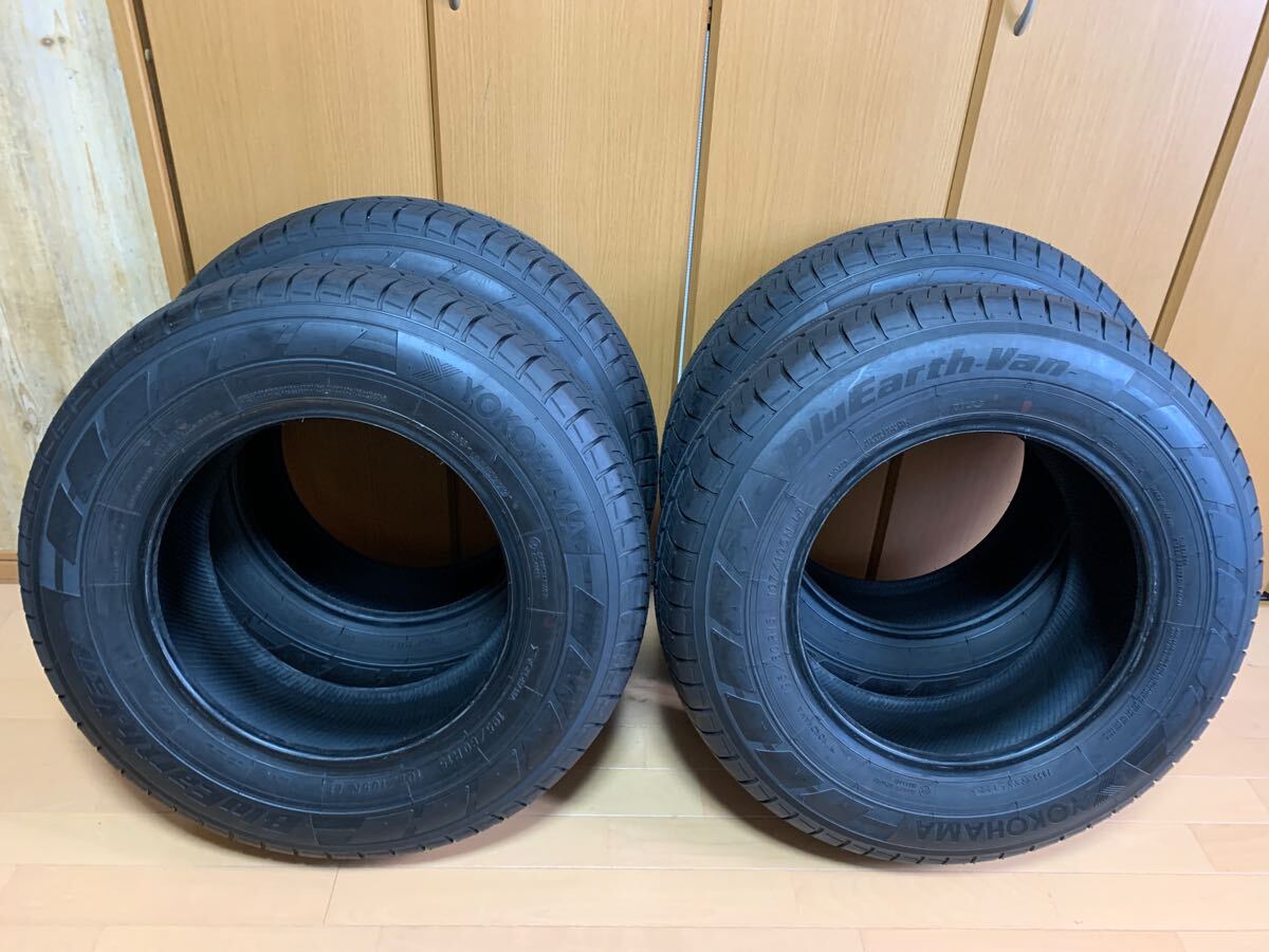 キャラバン純正タイヤ　YOKOHAMA4本セット　195/80R15 タイヤ 4本セット☆日産/ニッサン ☆ キャラバン プレミアムGX プロ