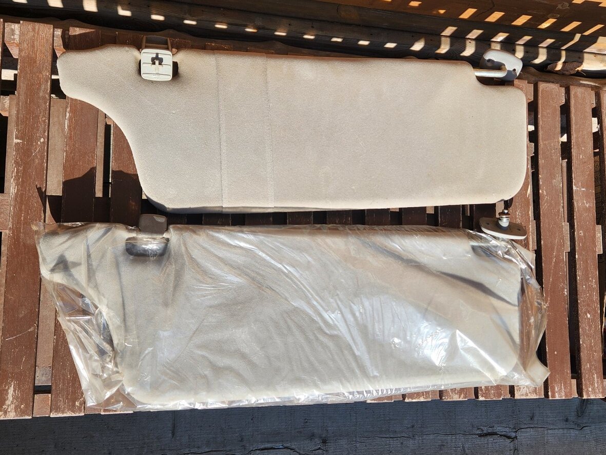 いすゞ　ビッグホーン　UBS69　サンバイザー　内装　_1