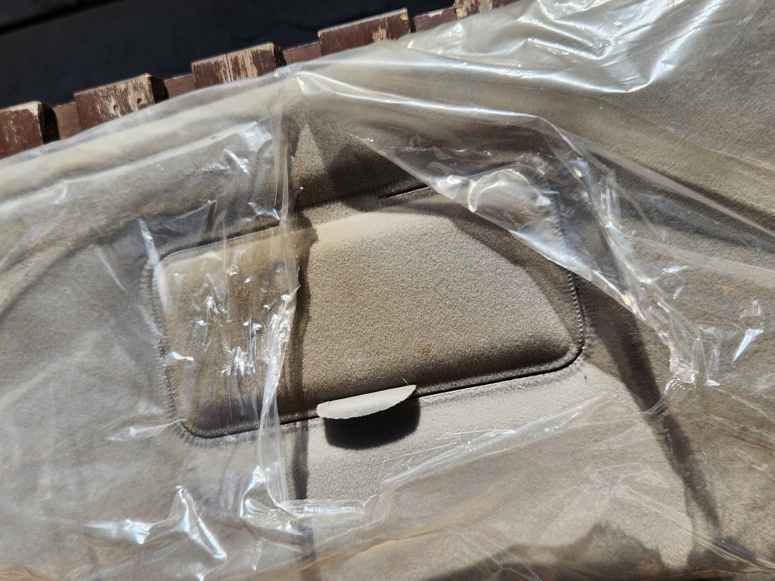 いすゞ　ビッグホーン　UBS69　サンバイザー　内装　_6