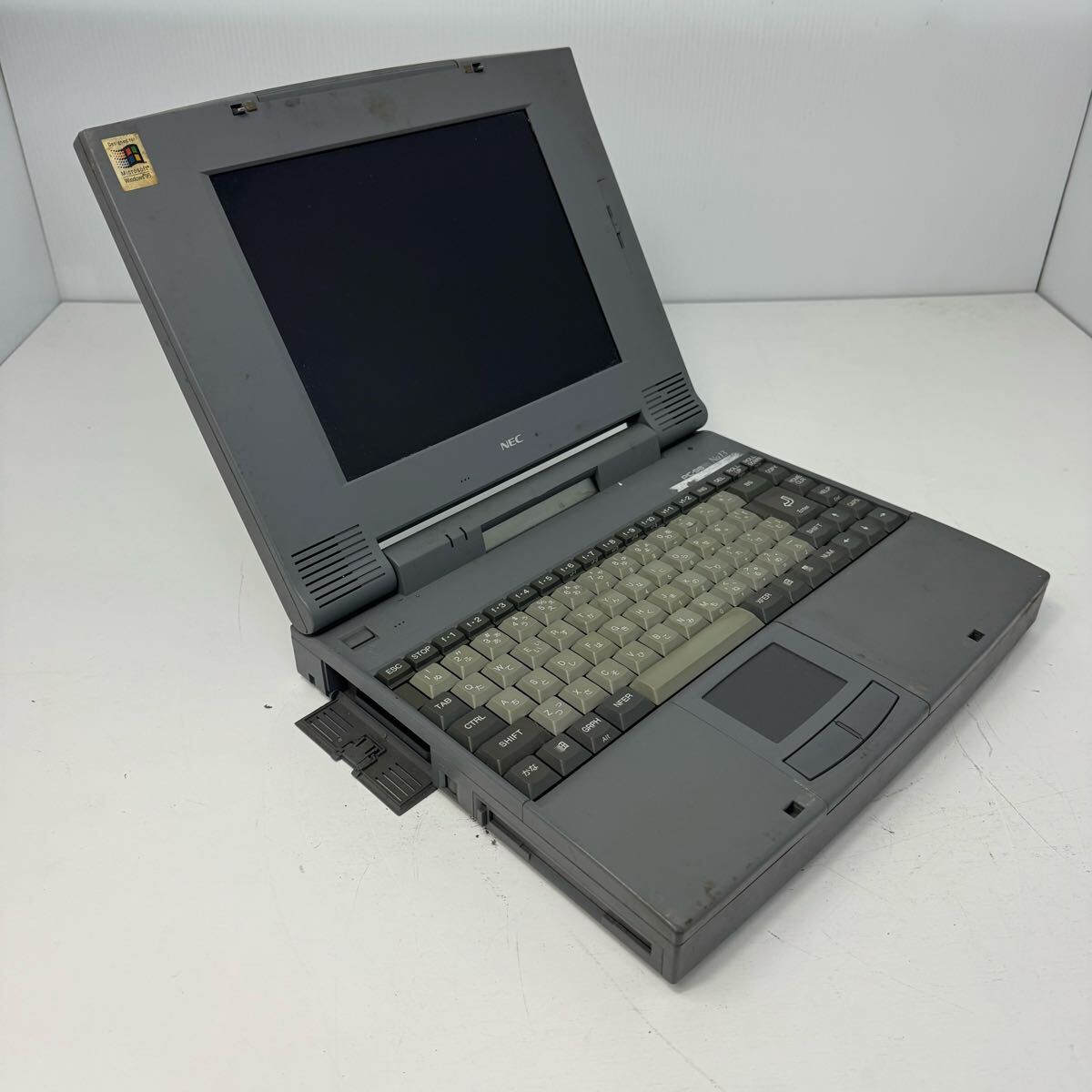 NECノートパソコン PC-9821Na13/C10 N98-61【1円〜】動作未確認 NEC PC-9821Na13/ C10 HDD欠 98ノート NEC
