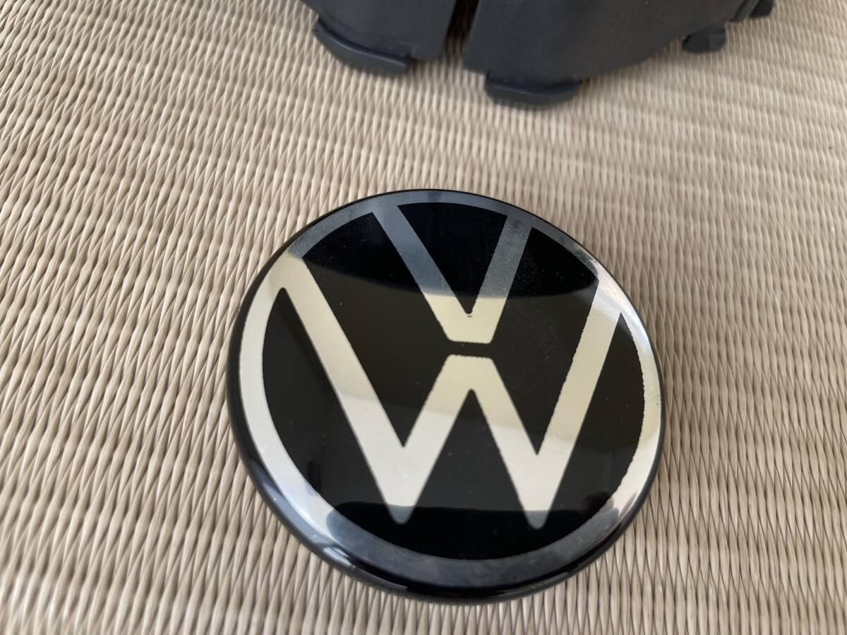 新古 VW ゴルフ 7.5 純正 後期 エアバック カバー 新エンブレム / ヴァリアント フォルクスワーゲン Tロック ティグアン パサート_3