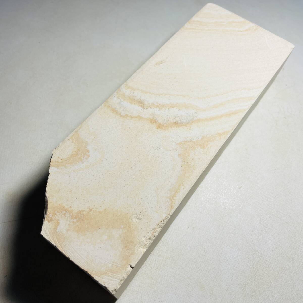 天然砥石 三河白名倉砥 白縞ボタン 30切抜 1387g 蔵出し品 ／ 鉋鑿鋸