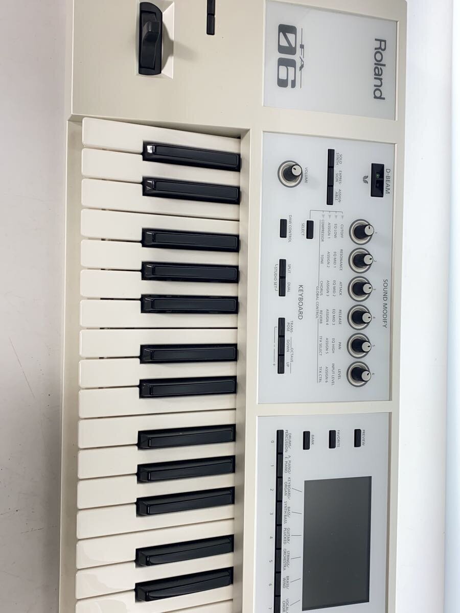 ROLAND◇シンセサイザー FA-06 61鍵キーボードシンセサイザー ROLAND