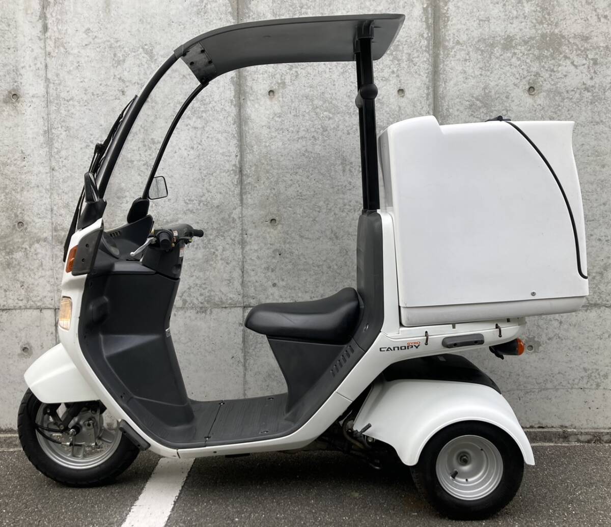 大阪北東部より TA03 ジャイロキャノピー 4スト 安心のエンジン 