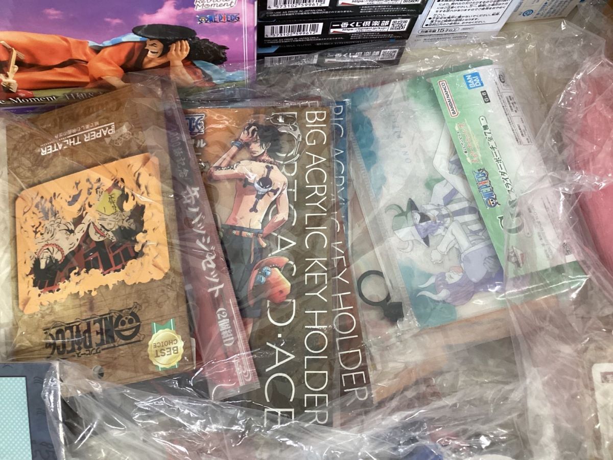 14 D【同梱不可/現状】ワンピース グッズ まとめ売り フィギュア 色紙 