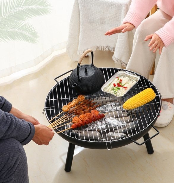 ストーブを焼く家庭用ストーブ炭火鉢屋外暖房ストーブグリル室内バーベキューストーブ炭囲炉裏でお茶を沸かす_3