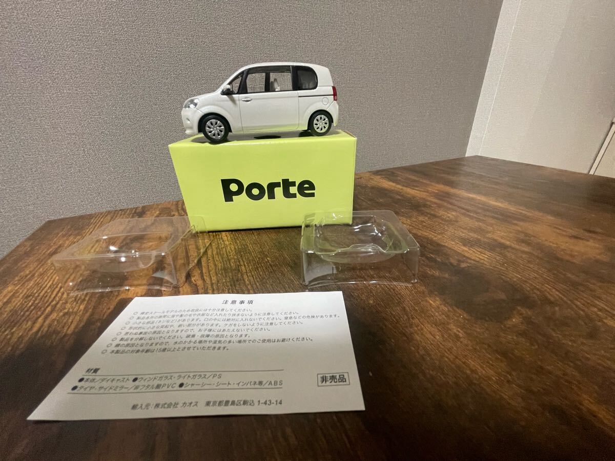 トヨタ ポルテ　070 ホワイトパールクリスタルシャイン　1/30色見本ミニカー非売品 カラーサンプル_7