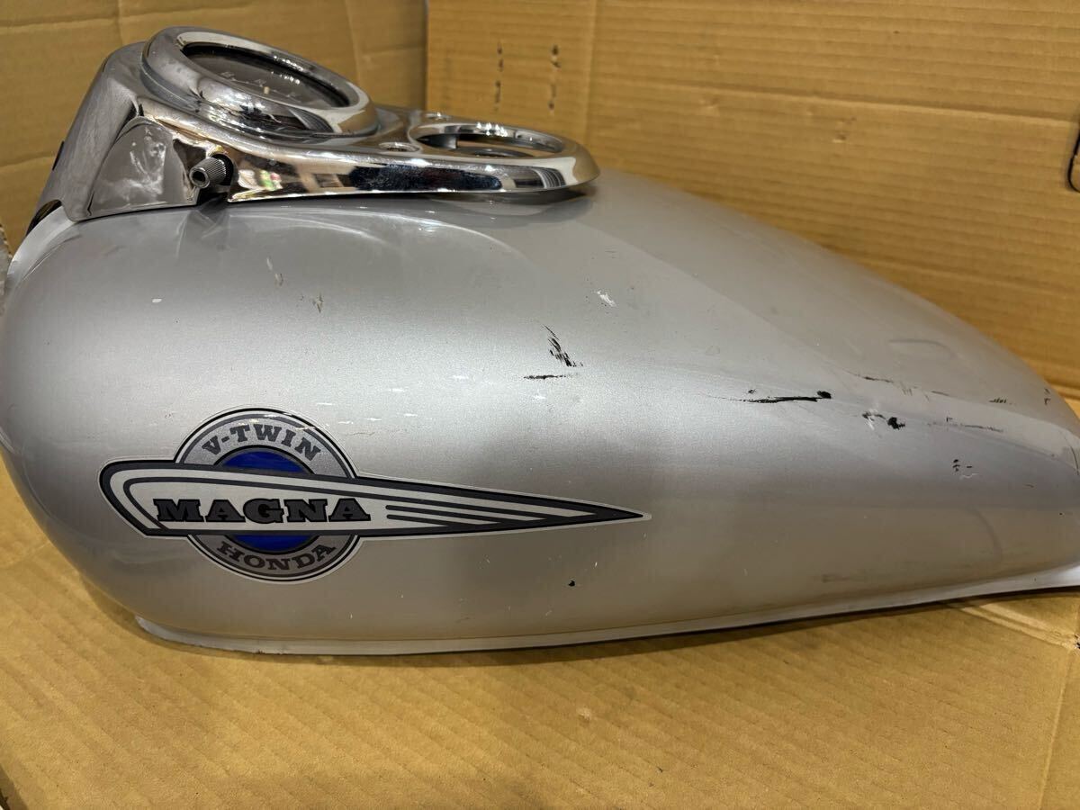 HONDA MAGNA V-TWIN 燃料タンク 純正 v-twin magna ガソリンタンク メーター マグナ 250 燃料 タンク ホンダ