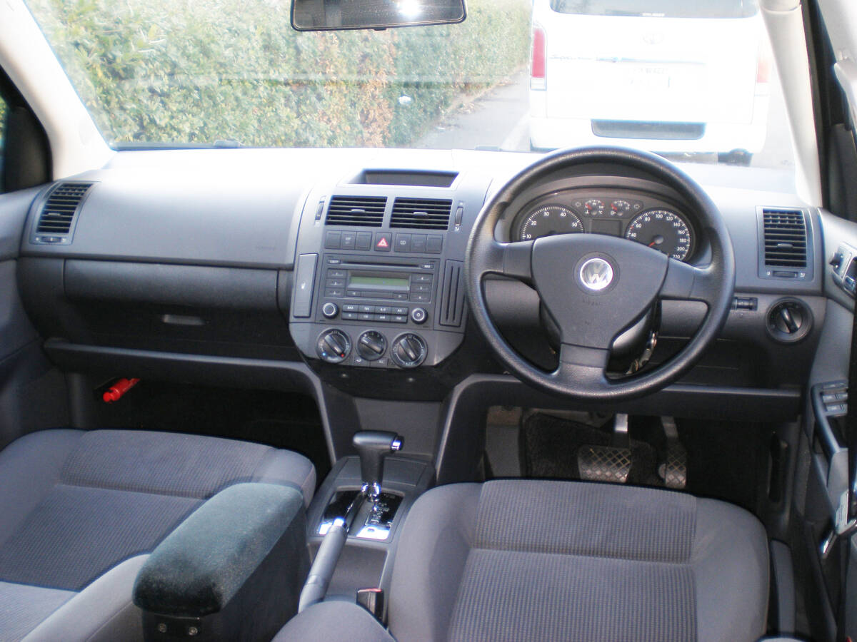 VW ポロ 9N 人気の黒 走行距離40500km_3