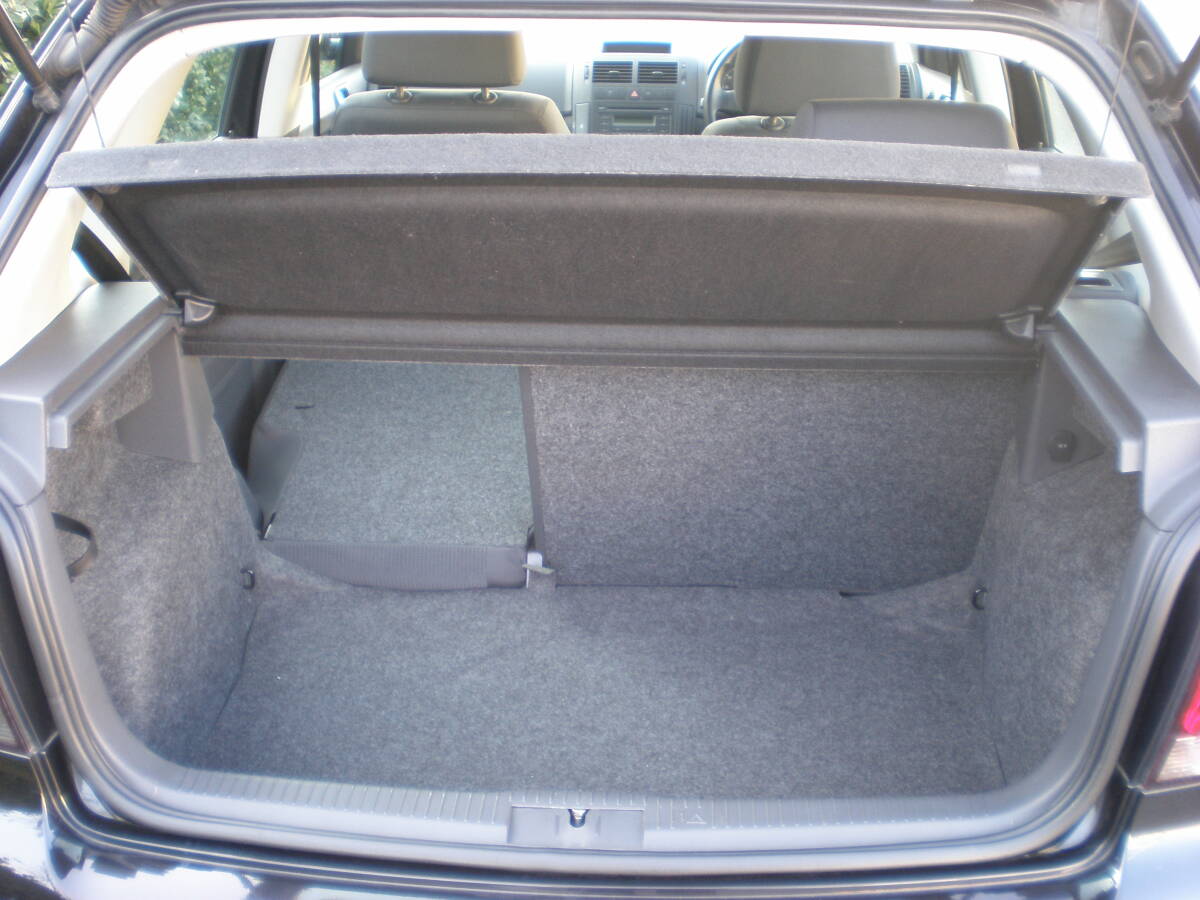 VW ポロ 9N 人気の黒 走行距離40500km_8