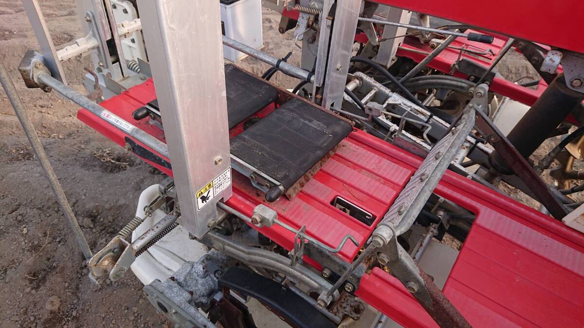 ☆乗用田植え機械☆みのる☆4条植え☆ＬＲＭ-410☆ロータリー☆セル付き☆3輪駆動☆ガソリンエンジン☆セル一発始動☆出品します☆_7