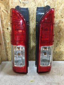 ハイエース レジアスエース koito テールランプ 左右 140サイズ 10857