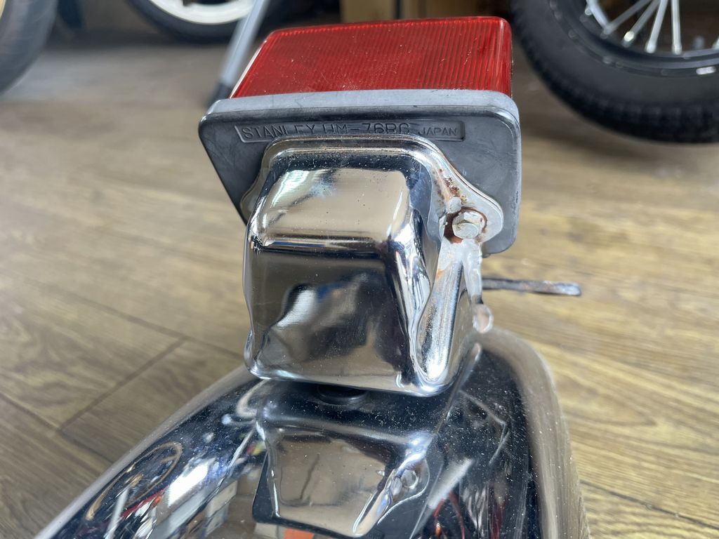 ◇ホンダ GB250クラブマン MC10 リヤフェンダー テールランプ