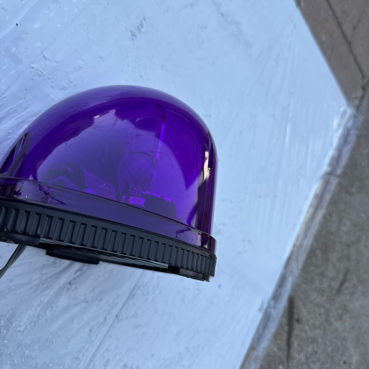 ◯パトライト KW-12/昼夜間兼用/ 停止表示燈 フラッシュボール 紫灯 回転灯 シガーソケット_4