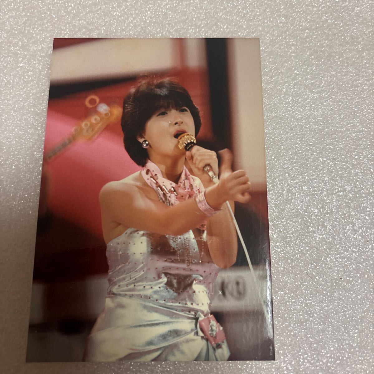 河合奈保子生写真の値段と価格推移は？｜2件の売買データから河合