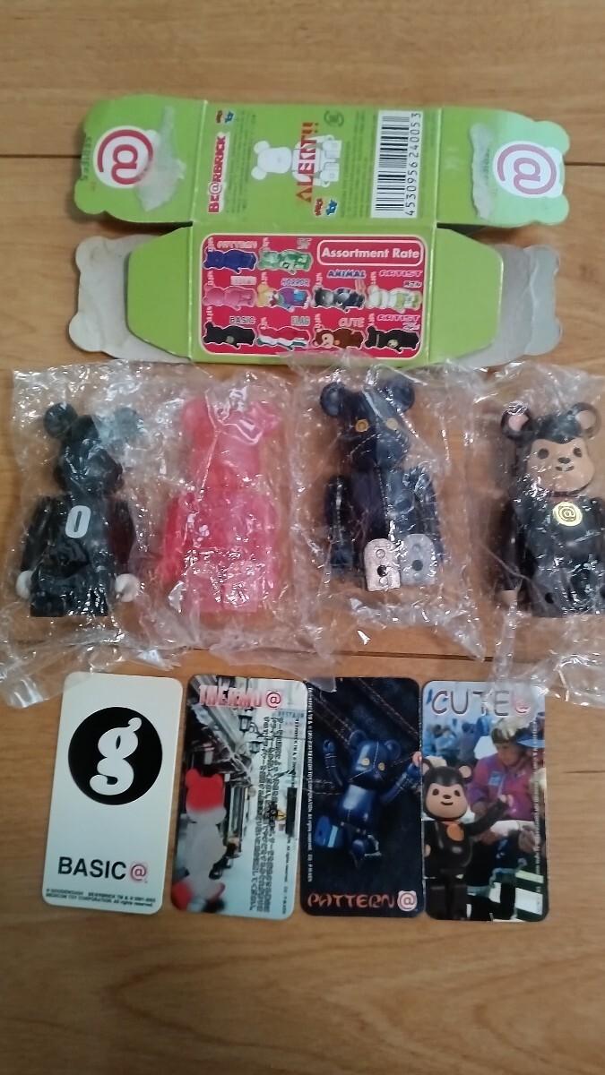 BE@RBRICKシリーズ5 ベーシック裏1体+ノーマル3体とシリーズ6 
