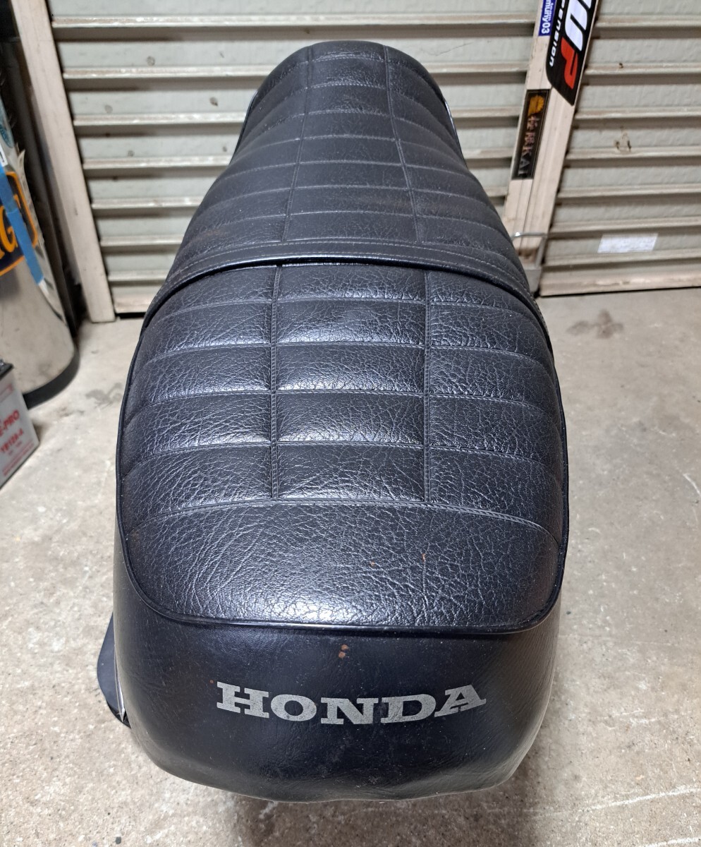 希少 ホンダ純正 ホーク2 角タンク用 美品 純正シート モール付き