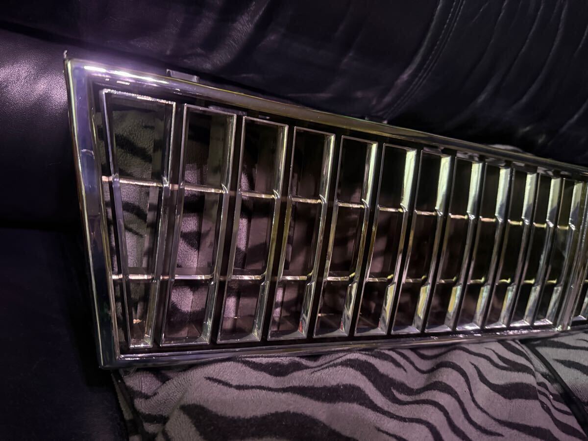 1円スタート！！ 奇跡の新品　Y30 セドリックバン　新品グリル　前期　丸目　セドバン　グロバン　グロリアバン_2