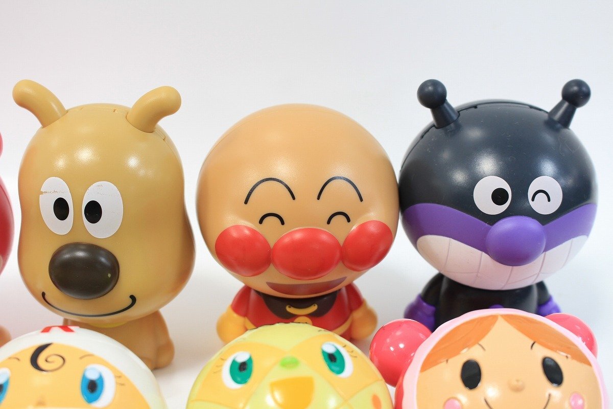 アンパンマン　レトロフィギュア　バイキンマン　ドキンちゃん　しょくぱんまん アンパンマン バイキンマン しょくぱんまん ドキンちゃん フィギュア